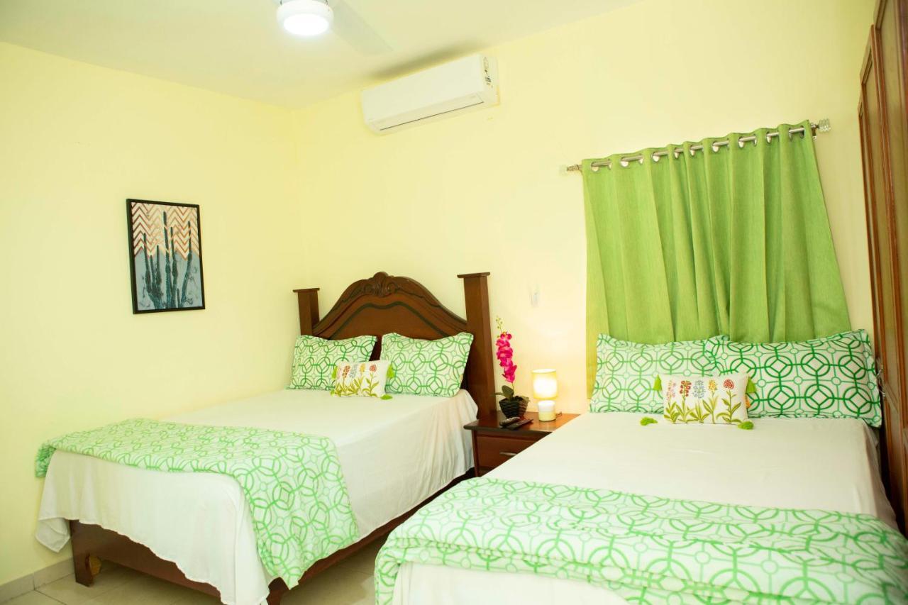 Hotel Enrique I Gazcue, Bed And Breakfast Santo Domingo Bagian luar foto