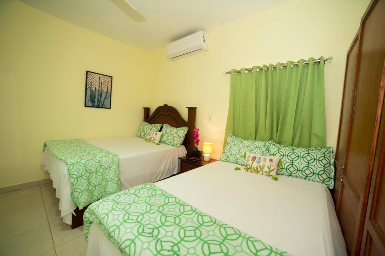 Hotel Enrique I Gazcue, Bed And Breakfast Santo Domingo Bagian luar foto