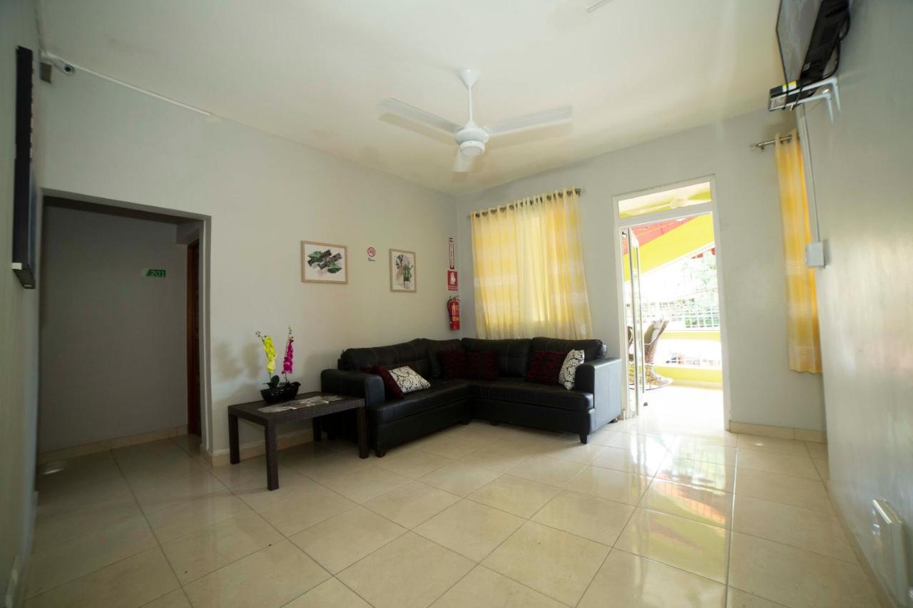Hotel Enrique I Gazcue, Bed And Breakfast Santo Domingo Bagian luar foto