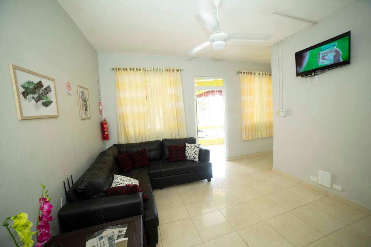 Hotel Enrique I Gazcue, Bed And Breakfast Santo Domingo Bagian luar foto