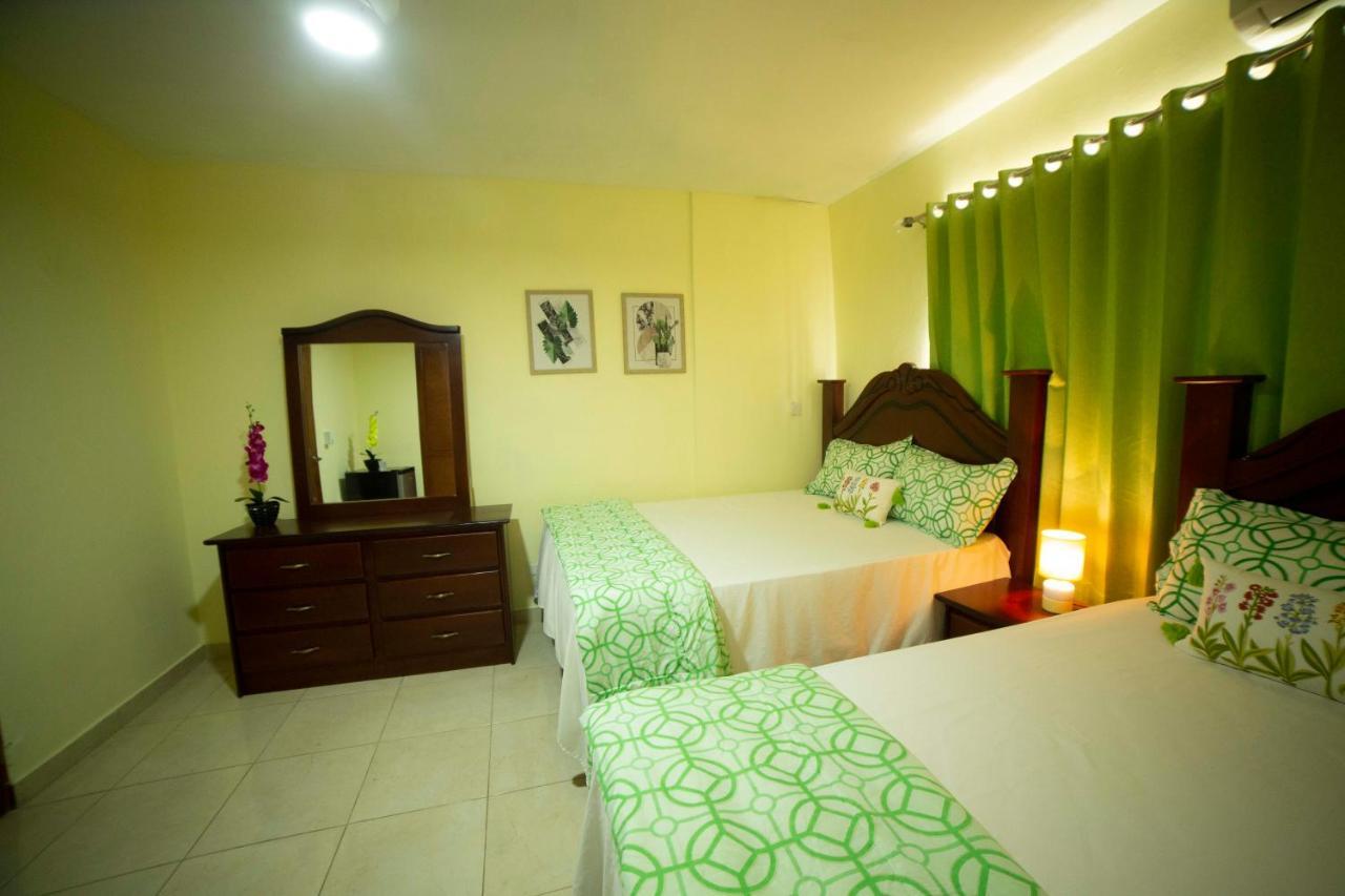 Hotel Enrique I Gazcue, Bed And Breakfast Santo Domingo Bagian luar foto