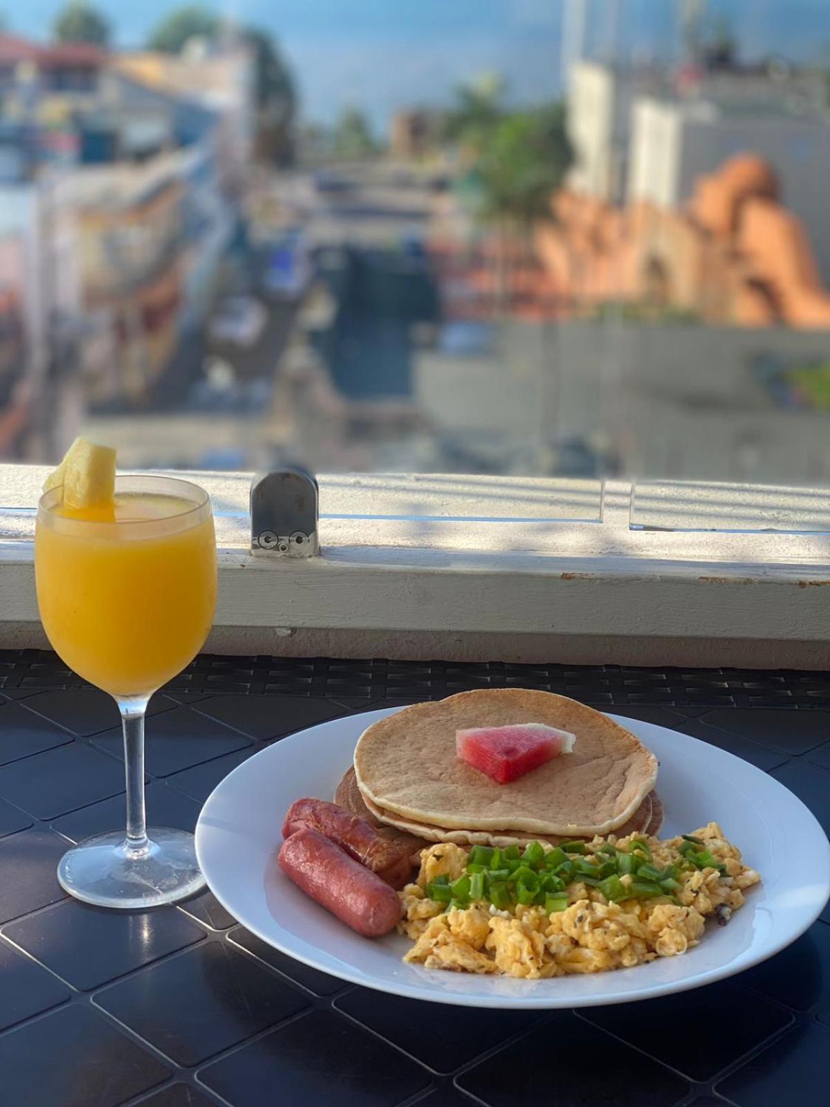 Hotel Enrique I Gazcue, Bed And Breakfast Santo Domingo Bagian luar foto