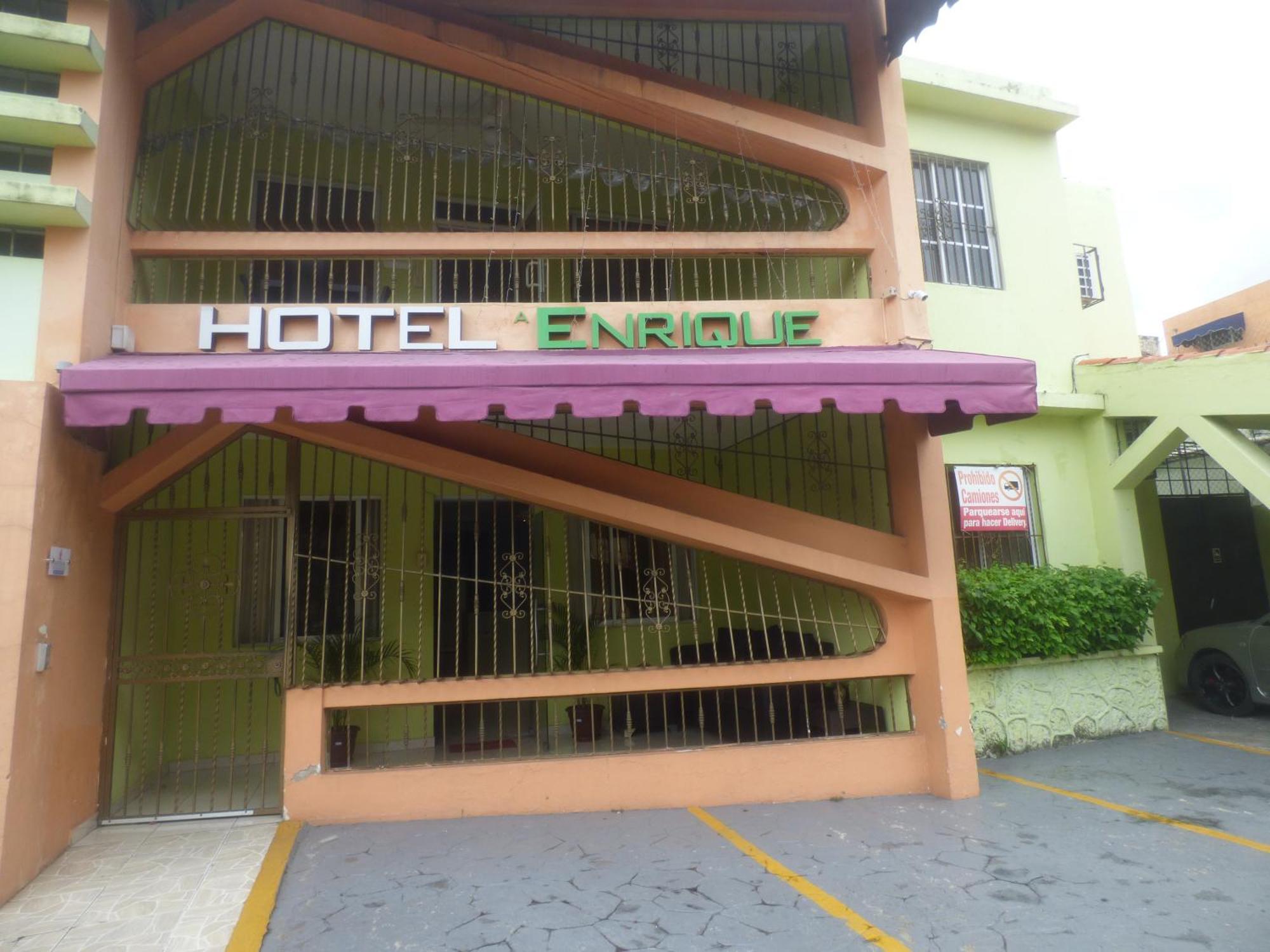 Hotel Enrique I Gazcue, Bed And Breakfast Santo Domingo Bagian luar foto