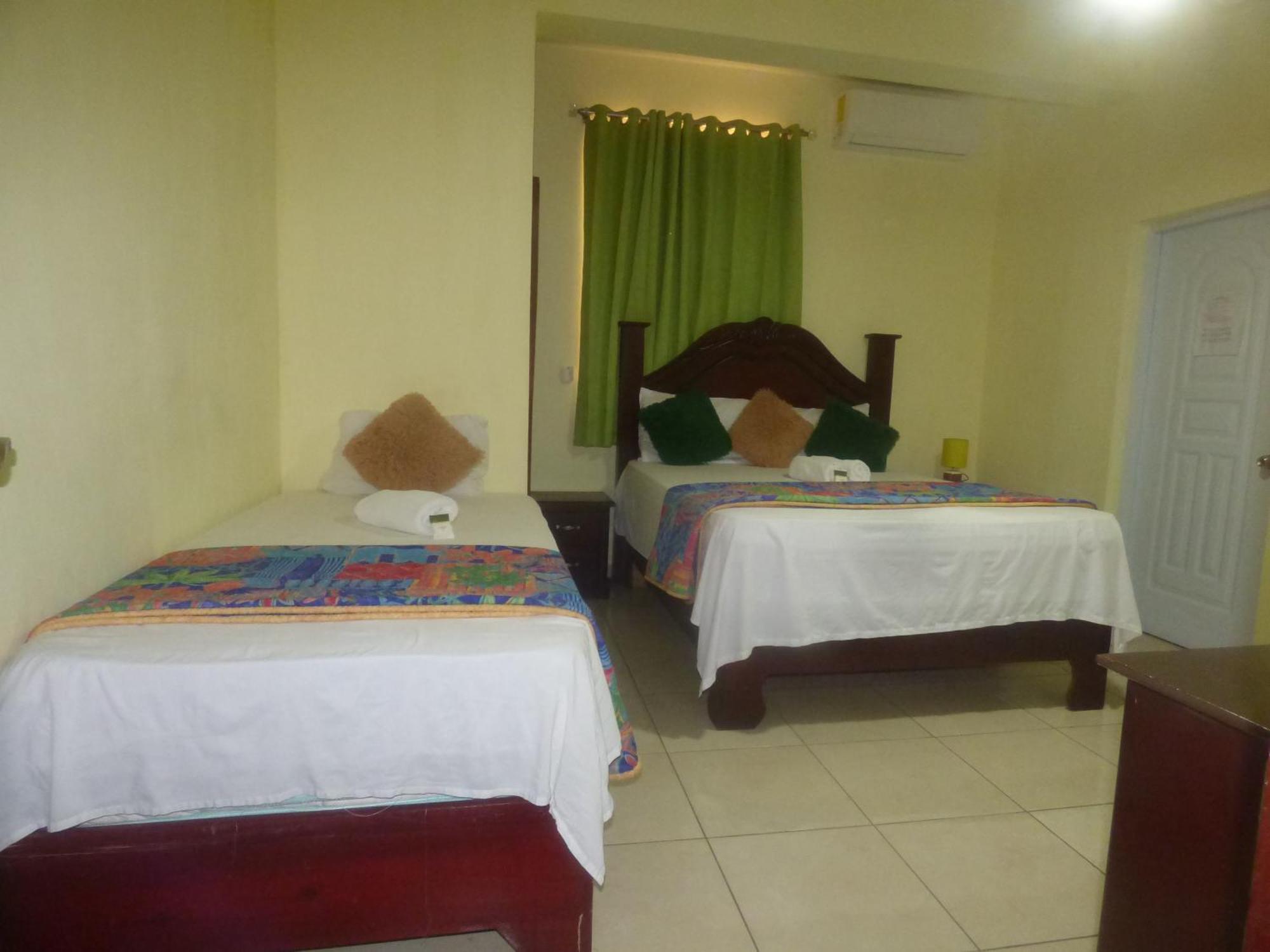 Hotel Enrique I Gazcue, Bed And Breakfast Santo Domingo Bagian luar foto