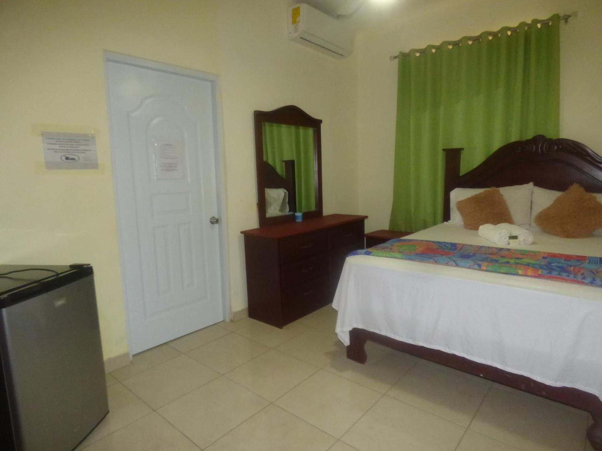 Hotel Enrique I Gazcue, Bed And Breakfast Santo Domingo Bagian luar foto
