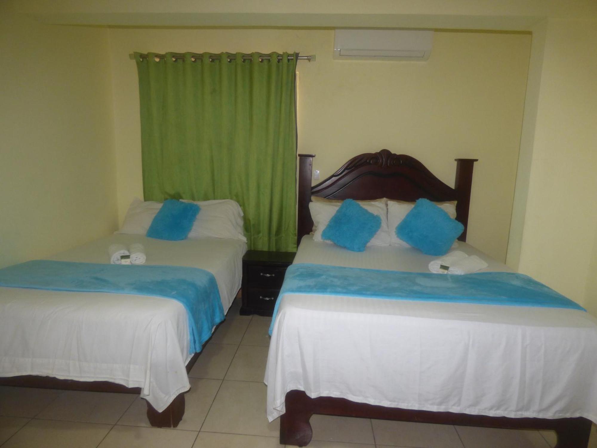 Hotel Enrique I Gazcue, Bed And Breakfast Santo Domingo Bagian luar foto